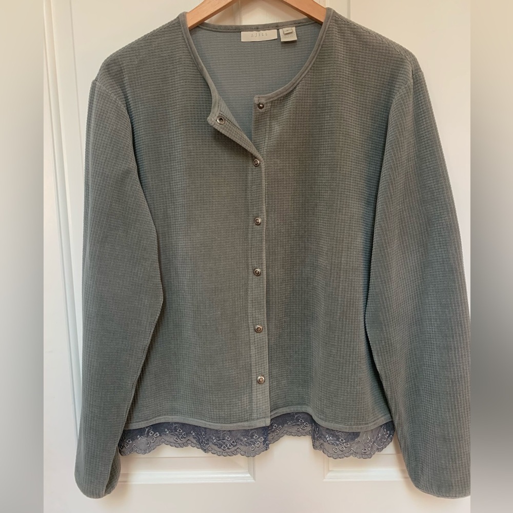 J.Jill snap front soft long sleeve top